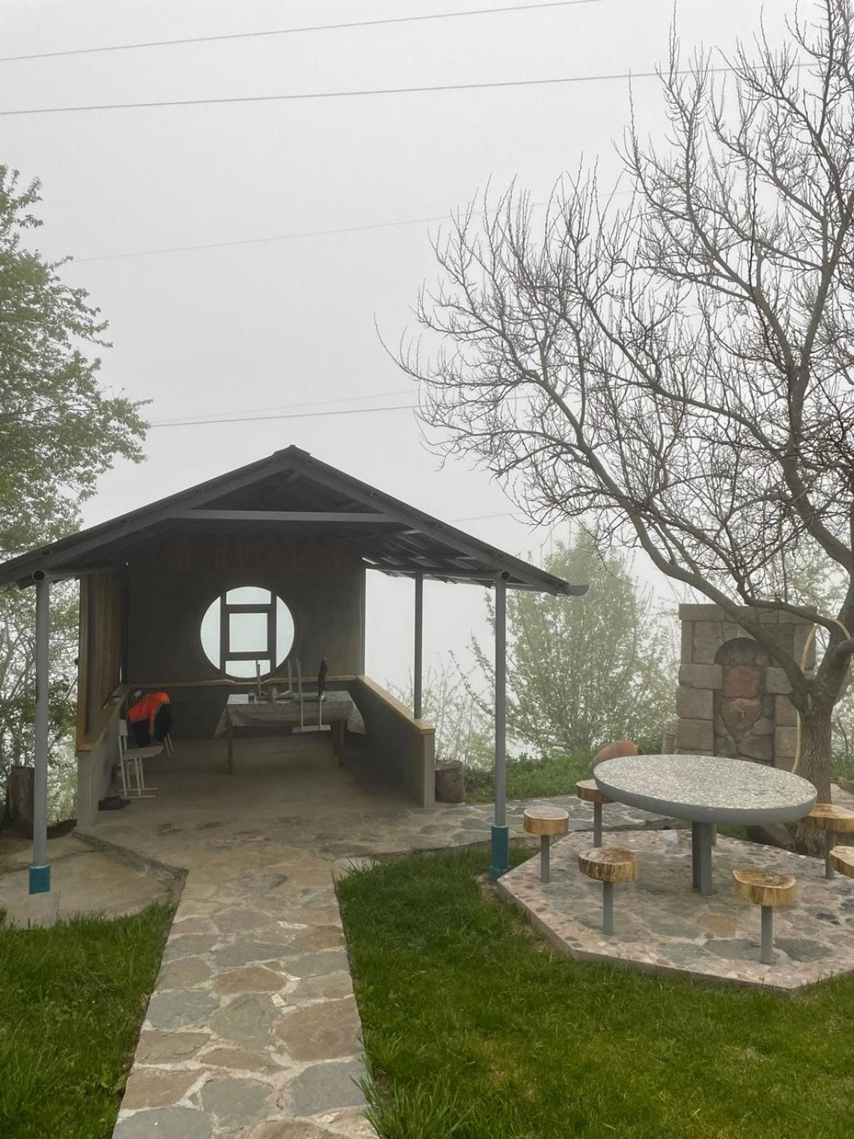 Rubina Bed And Breakfast Tat'ev Buitenkant foto