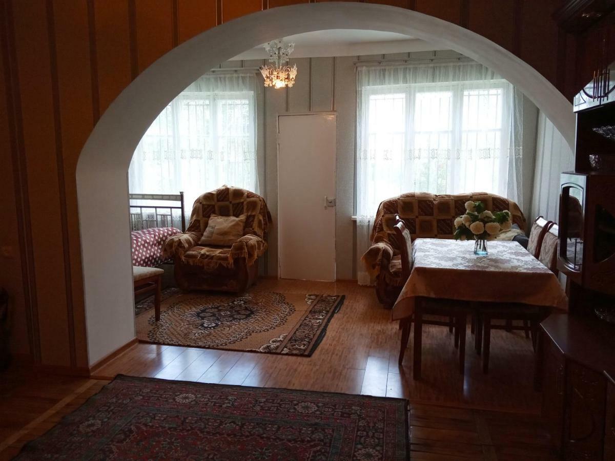 Rubina Bed And Breakfast Tat'ev Buitenkant foto